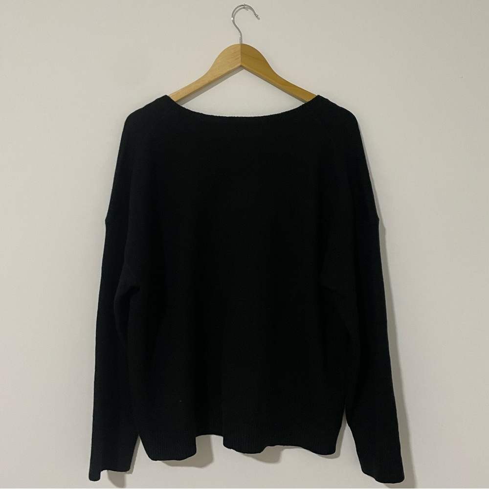 LOFT - Soft Knit V-Neck Long-Sleeve Sweater Size M Black - Picture 6 of 9